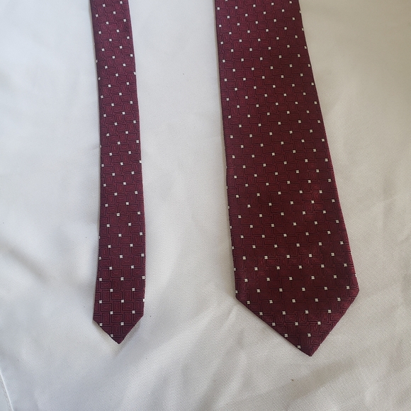 City of London By Ferrell Reed Red Tie - Picture 3 of 8